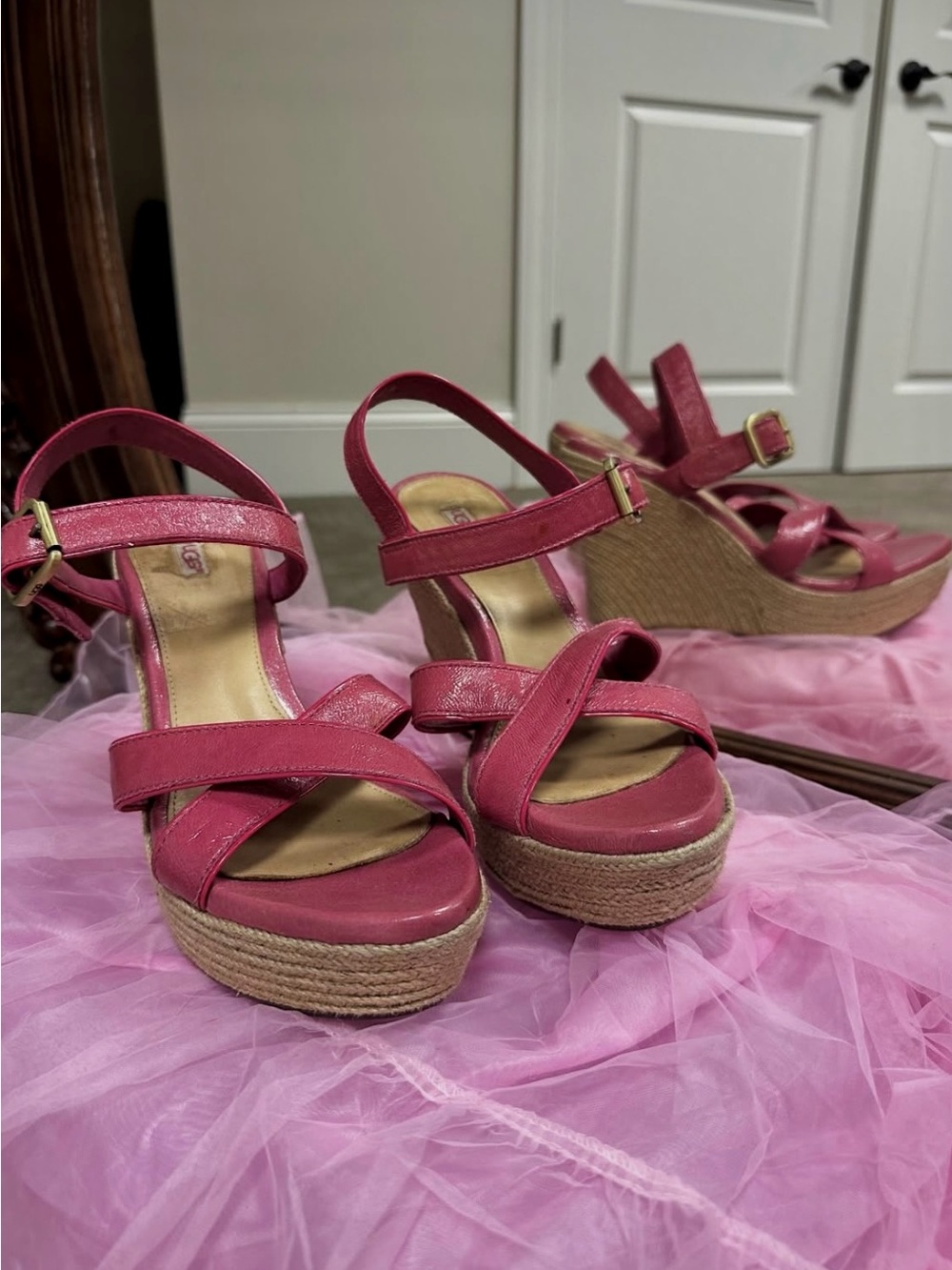 UGG Jackilyn pink espadrille wedges - Size 9